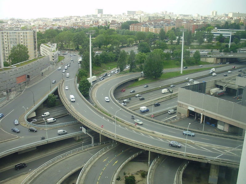 Complex road junction on multiple levels