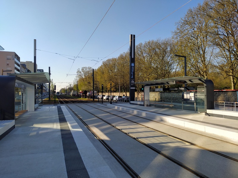 Châteaudun – Barbès tram stop