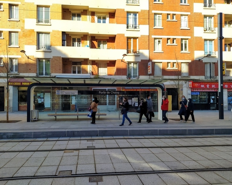 Porte de Choisy tram shelter