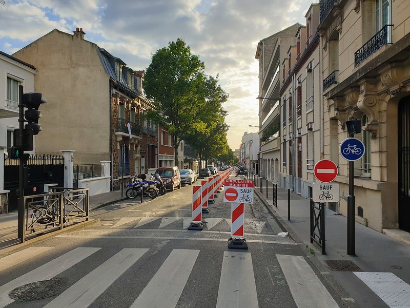 Partial road closure in Vincennes for a cycle lane